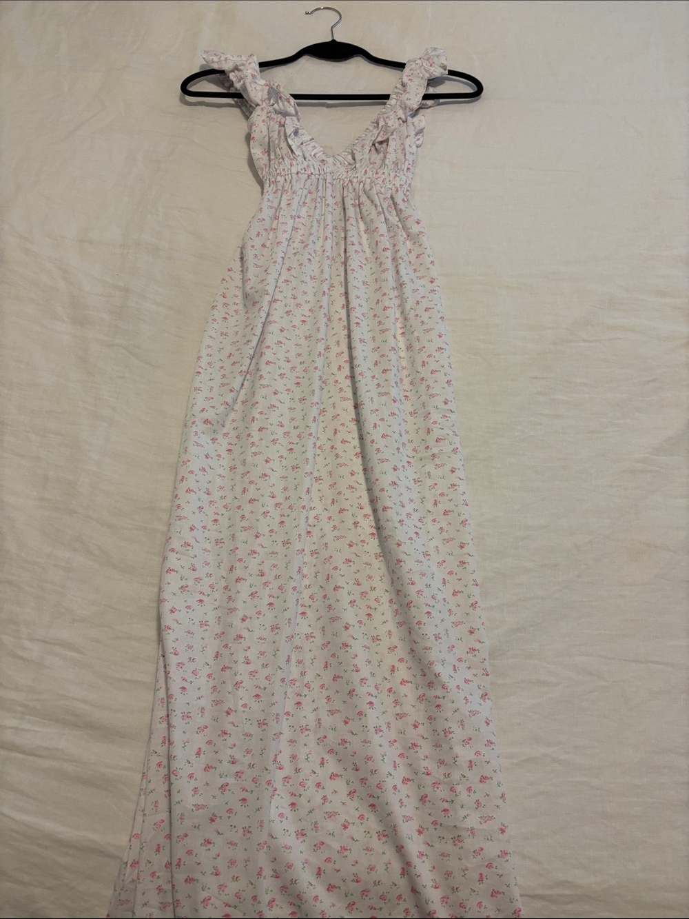 Women’s White Floral Maxi Dress
